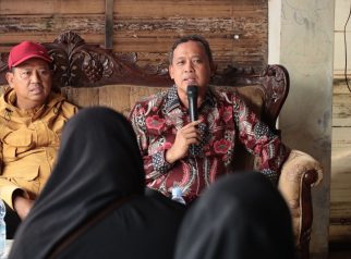 Walikota Bekasi Tri Adhianto temui sejumlah korban pelecehan seksual